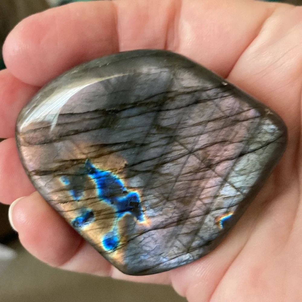 FLASHY LAB. 2” X 2” X 1.25 base. Gorgeous - Picture 6 of 17